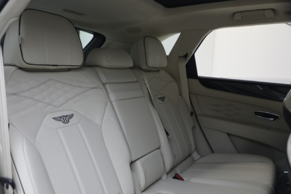 New 2025 Bentley Bentayga V8 for sale Sold at Maserati of Greenwich in Greenwich CT 06830 27