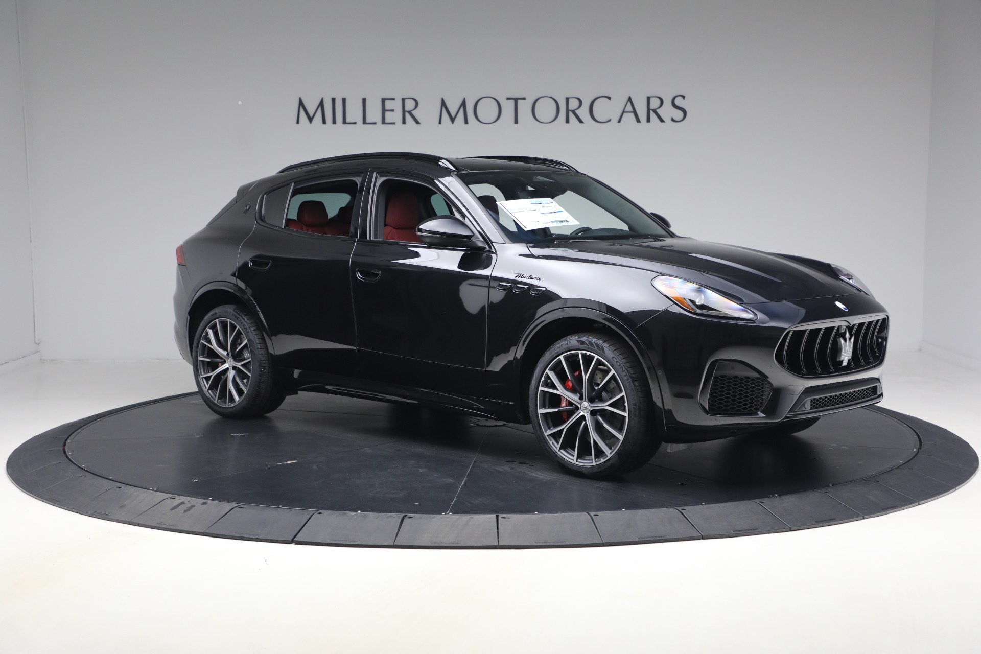 2026 Maserati Grecale Modena V6 - Photo 10