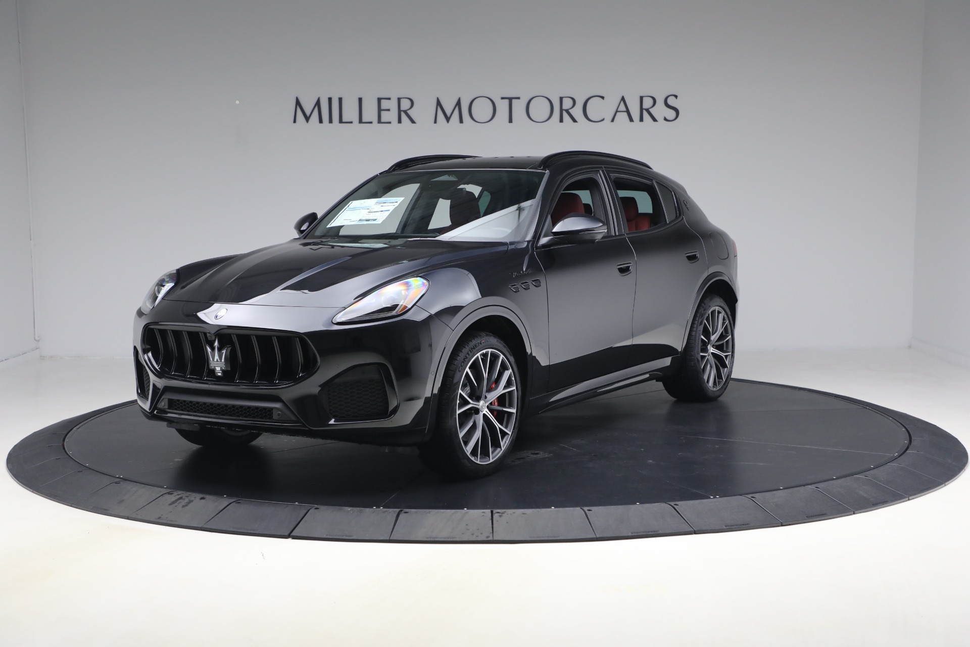 2026 Maserati Grecale Modena V6 - Photo 13