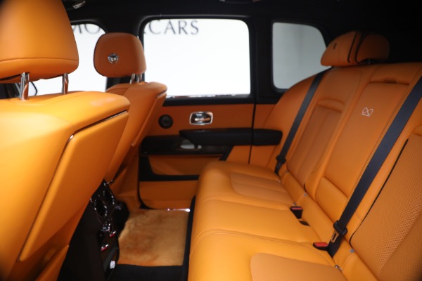 Used 2024 Rolls-Royce Black Badge Cullinan for sale $409,900 at Maserati of Greenwich in Greenwich CT 06830 19