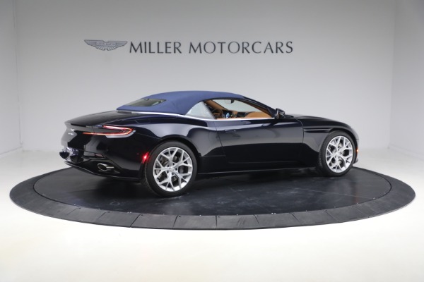 Used 2019 Aston Martin DB11 Volante for sale $121,900 at Maserati of Greenwich in Greenwich CT 06830 20