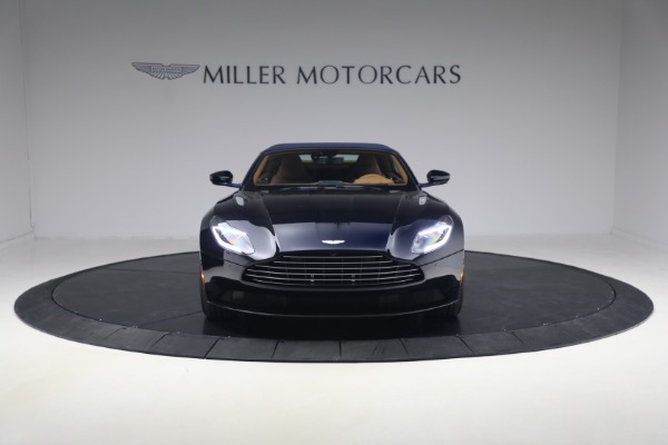 Used 2019 Aston Martin DB11 Volante for sale $121,900 at Maserati of Greenwich in Greenwich CT 06830 24