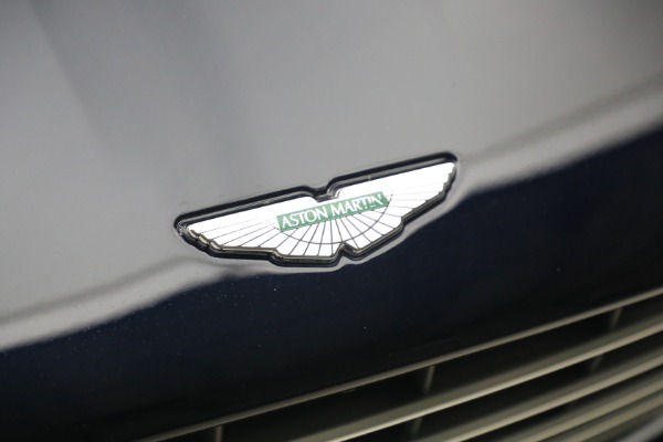 Used 2019 Aston Martin DB11 Volante for sale $121,900 at Maserati of Greenwich in Greenwich CT 06830 26
