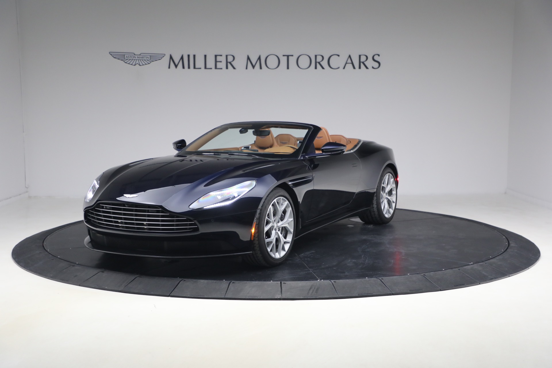 Used 2019 Aston Martin DB11 Volante for sale $121,900 at Maserati of Greenwich in Greenwich CT 06830 1