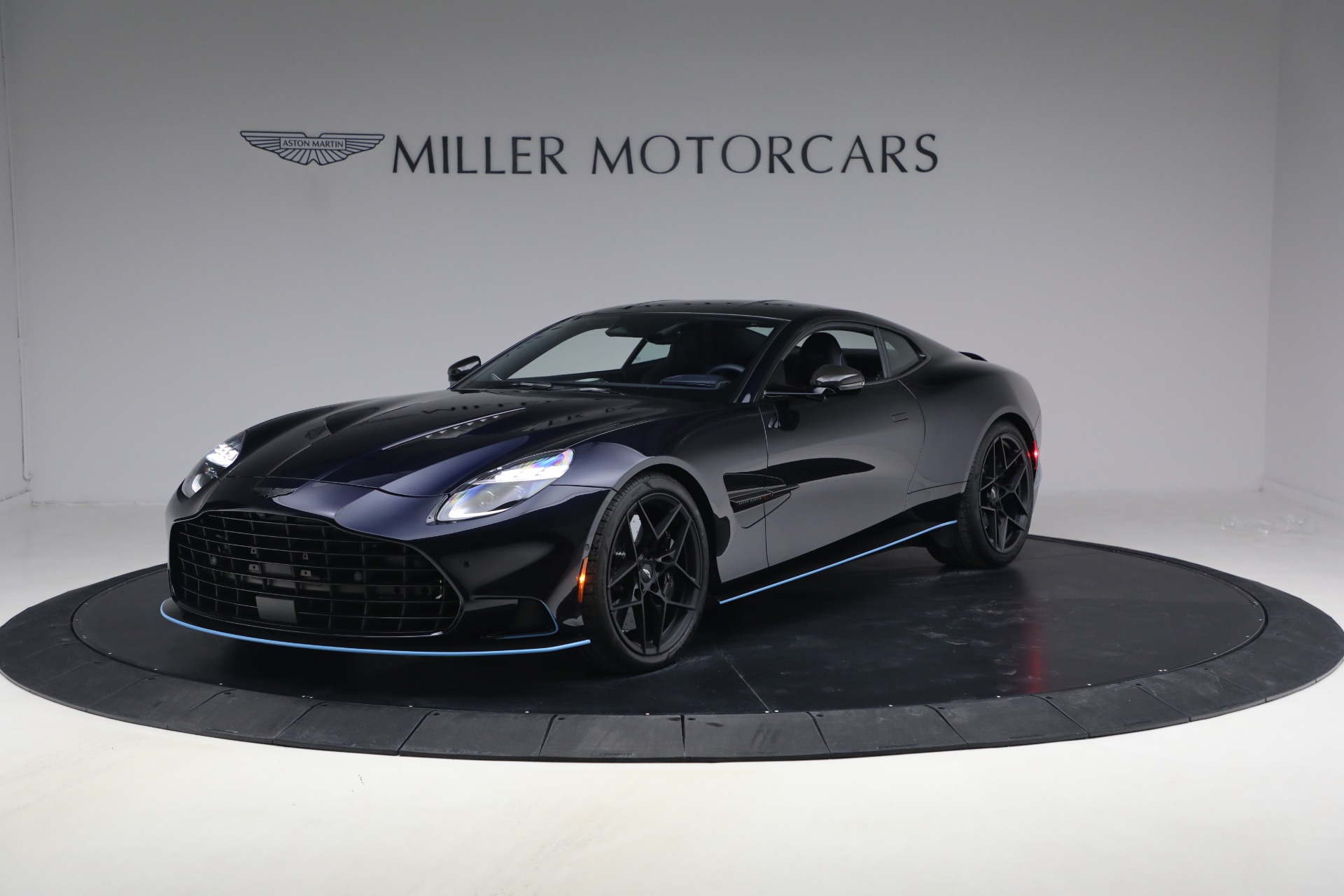 Used 2025 Aston Martin Vanquish for sale $429,900 at Maserati of Greenwich in Greenwich CT 06830 1