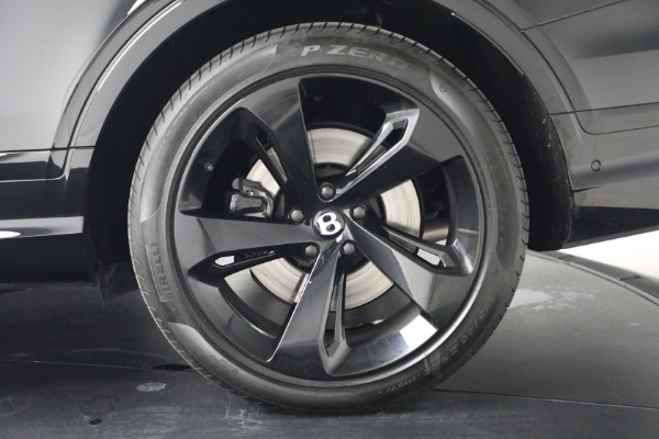 Used 2023 Bentley Bentayga EWB Azure V8 First Edition for sale $173,900 at Maserati of Greenwich in Greenwich CT 06830 15