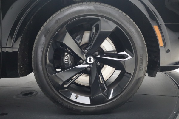 Used 2023 Bentley Bentayga EWB Azure V8 First Edition for sale $173,900 at Maserati of Greenwich in Greenwich CT 06830 17