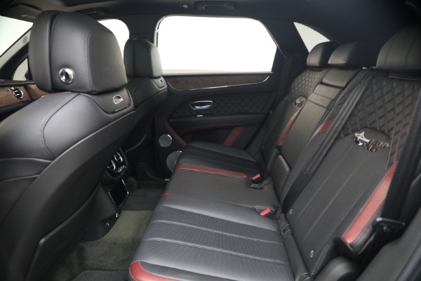 Used 2022 Bentley Bentayga V8 for sale $151,900 at Maserati of Greenwich in Greenwich CT 06830 22