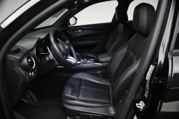 Used 2022 Alfa Romeo Stelvio Sprint for sale $24,900 at Maserati of Greenwich in Greenwich CT 06830 14