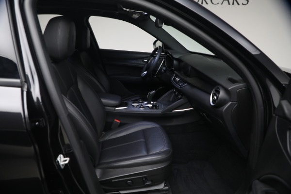 Used 2022 Alfa Romeo Stelvio Sprint for sale $24,900 at Maserati of Greenwich in Greenwich CT 06830 16