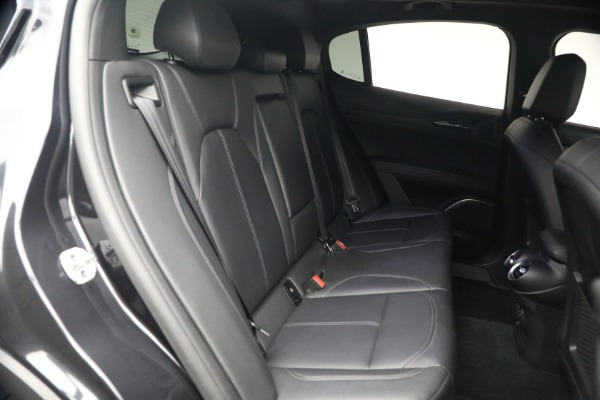 Used 2022 Alfa Romeo Stelvio Sprint for sale $24,900 at Maserati of Greenwich in Greenwich CT 06830 21
