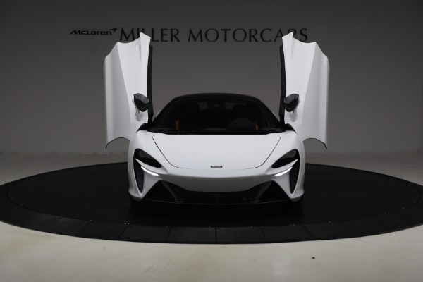 Used 2023 McLaren Artura for sale $184,900 at Maserati of Greenwich in Greenwich CT 06830 13