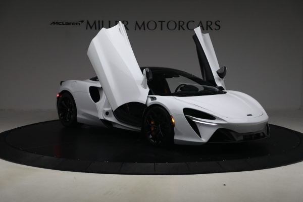 Used 2023 McLaren Artura for sale $184,900 at Maserati of Greenwich in Greenwich CT 06830 21