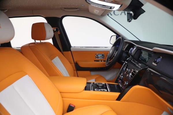 Used 2023 Rolls-Royce Black Badge Cullinan for sale $375,900 at Maserati of Greenwich in Greenwich CT 06830 19