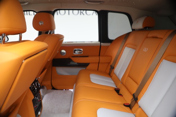 Used 2023 Rolls-Royce Black Badge Cullinan for sale $375,900 at Maserati of Greenwich in Greenwich CT 06830 26