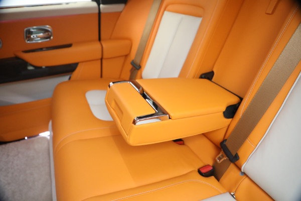 Used 2023 Rolls-Royce Black Badge Cullinan for sale $375,900 at Maserati of Greenwich in Greenwich CT 06830 28