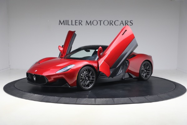 Used 2022 Maserati MC20 for sale $179,900 at Maserati of Greenwich in Greenwich CT 06830 13