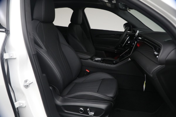 New 2026 Maserati Grecale Modena V6 for sale $95,345 at Maserati of Greenwich in Greenwich CT 06830 16