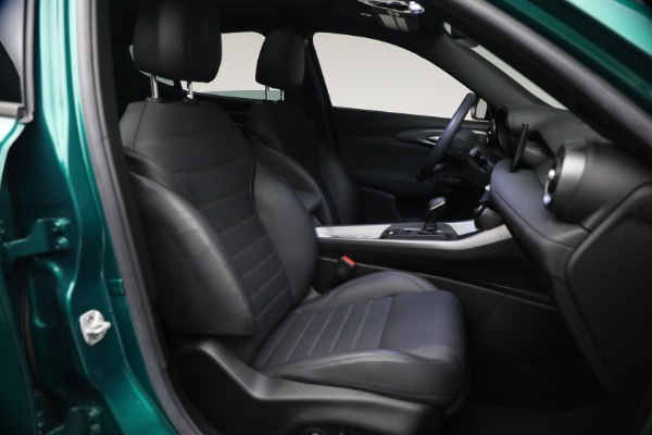 Used 2024 Alfa Romeo Tonale Hybrid Ti for sale $30,900 at Maserati of Greenwich in Greenwich CT 06830 16