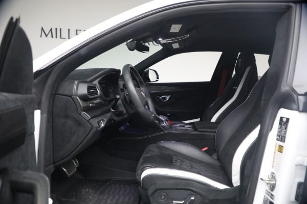 Used 2024 Lamborghini Urus Performante for sale $279,900 at Maserati of Greenwich in Greenwich CT 06830 16