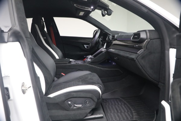 Used 2024 Lamborghini Urus Performante for sale $279,900 at Maserati of Greenwich in Greenwich CT 06830 23