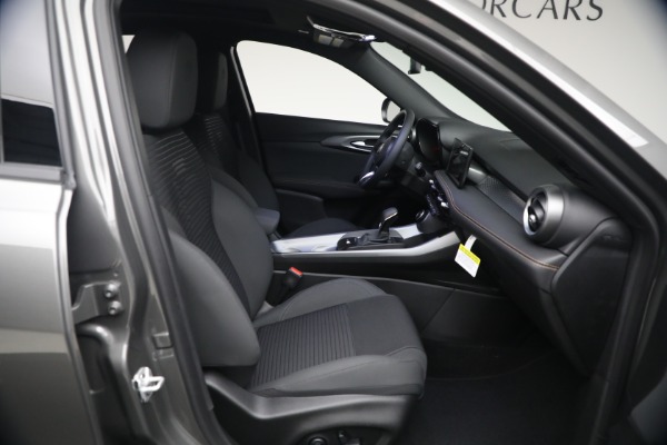 New 2026 Alfa Romeo Tonale Sprint for sale $43,935 at Maserati of Greenwich in Greenwich CT 06830 15