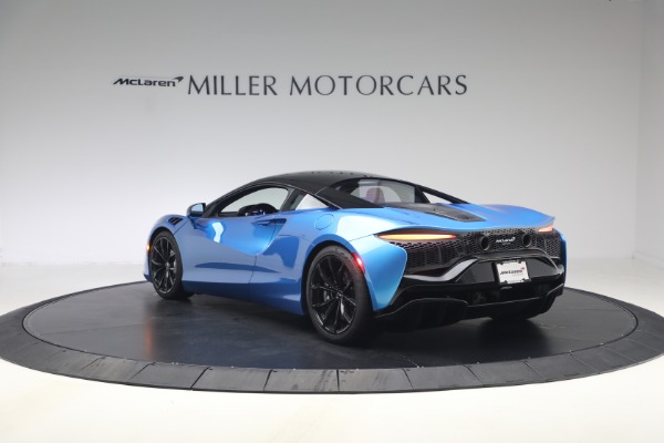 Used 2024 McLaren Artura Performance for sale $182,900 at Maserati of Greenwich in Greenwich CT 06830 5