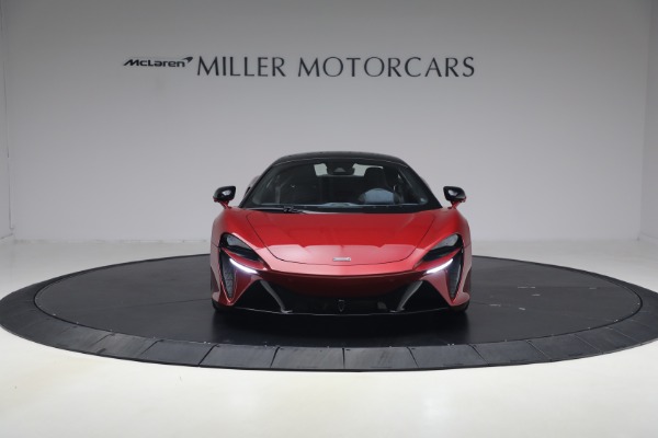 Used 2023 McLaren Artura Performance for sale $179,900 at Maserati of Greenwich in Greenwich CT 06830 12