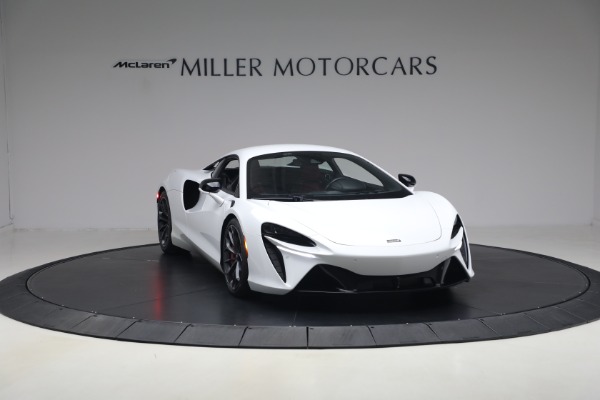 Used 2023 McLaren Artura TechLux for sale $162,900 at Maserati of Greenwich in Greenwich CT 06830 11