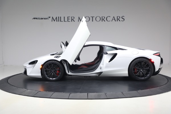 Used 2023 McLaren Artura TechLux for sale $162,900 at Maserati of Greenwich in Greenwich CT 06830 15