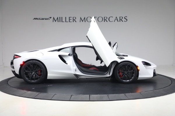 Used 2023 McLaren Artura TechLux for sale $162,900 at Maserati of Greenwich in Greenwich CT 06830 18