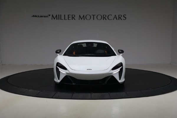 Used 2023 McLaren Artura Performance for sale $162,900 at Maserati of Greenwich in Greenwich CT 06830 12