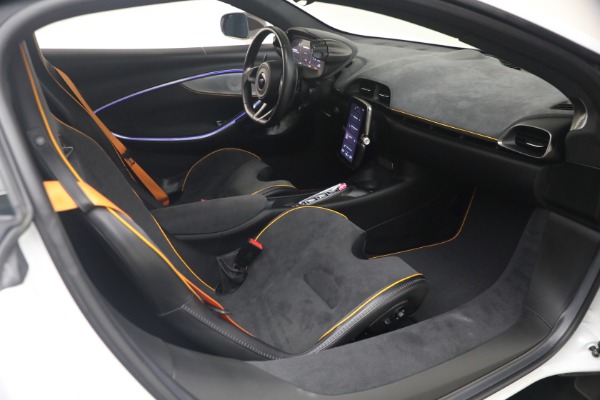 Used 2023 McLaren Artura Performance for sale $162,900 at Maserati of Greenwich in Greenwich CT 06830 27
