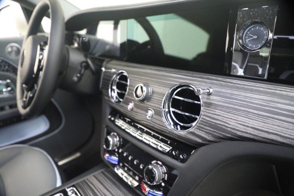 Used 2026 Rolls-Royce Spectre for sale $405,900 at Maserati of Greenwich in Greenwich CT 06830 28