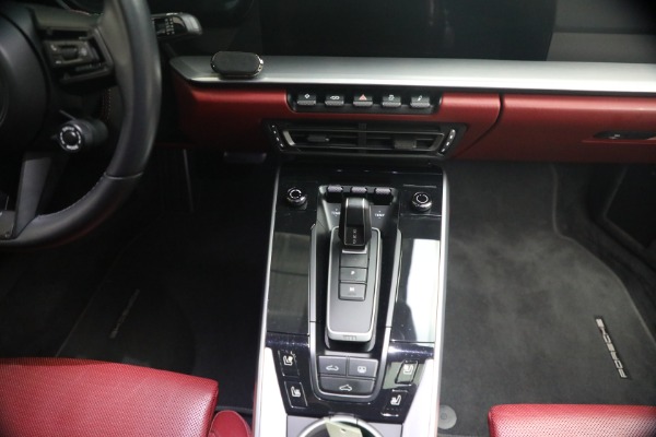 Used 2021 Porsche 911 Carrera S for sale $134,900 at Maserati of Greenwich in Greenwich CT 06830 27