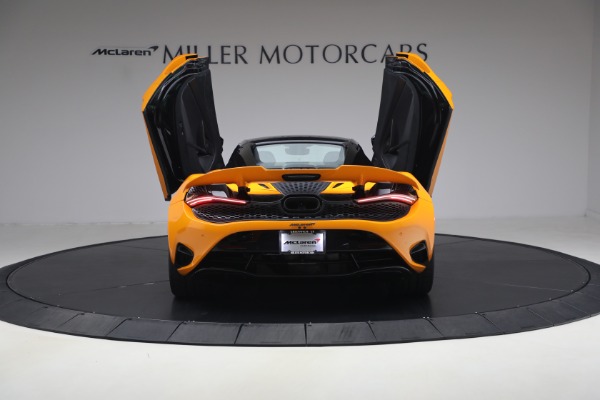 Used 2025 McLaren 750S Spider Performance for sale $369,900 at Maserati of Greenwich in Greenwich CT 06830 17
