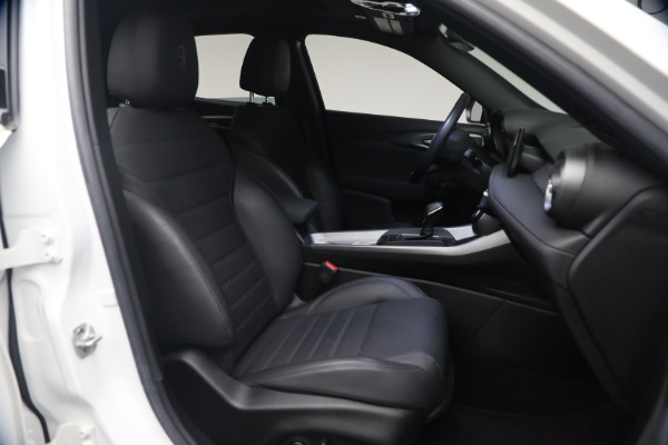 Used 2024 Alfa Romeo Tonale Hybrid Ti for sale $28,900 at Maserati of Greenwich in Greenwich CT 06830 16