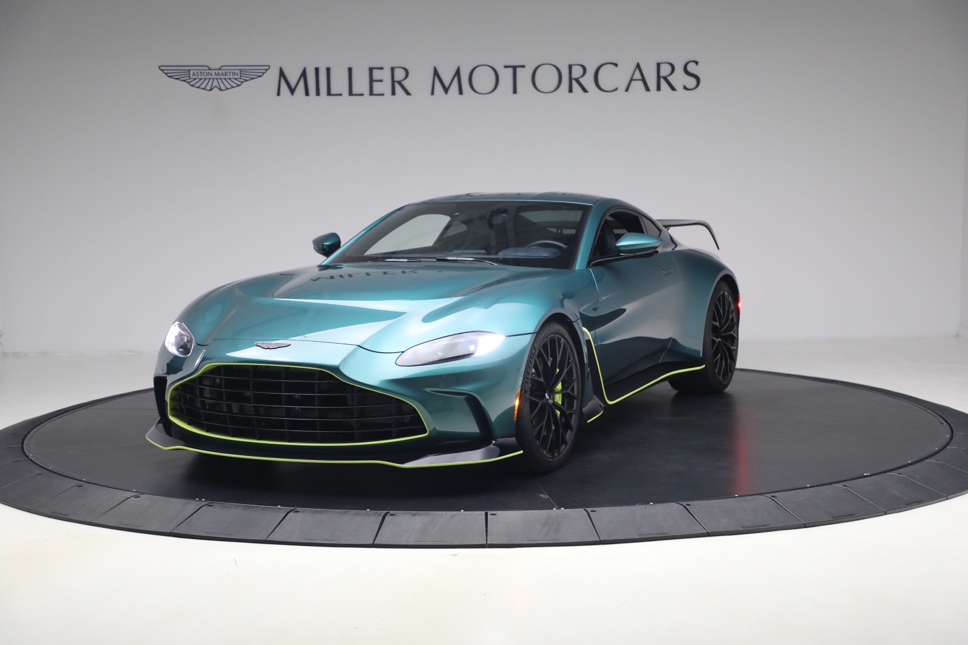 Used 2023 Aston Martin Vantage V12 for sale $245,900 at Maserati of Greenwich in Greenwich CT 06830 1