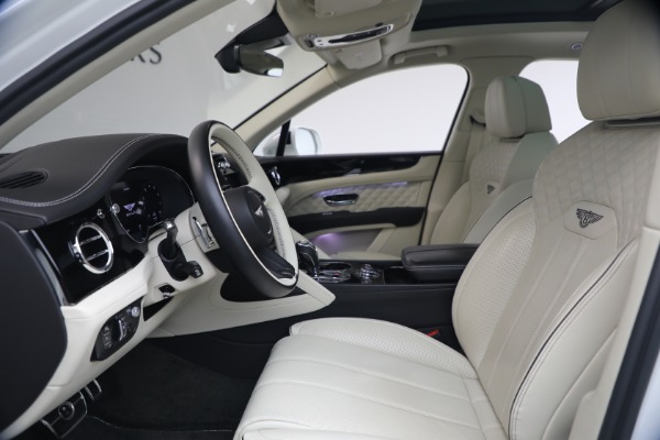 Used 2022 Bentley Bentayga V8 for sale $137,900 at Maserati of Greenwich in Greenwich CT 06830 20