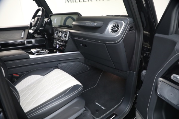 Used 2023 Mercedes-Benz AMG G 63 4x4 Squared for sale $275,900 at Maserati of Greenwich in Greenwich CT 06830 17
