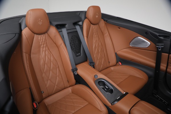 New 2026 Maserati GranCabrio for sale $178,105 at Maserati of Greenwich in Greenwich CT 06830 20