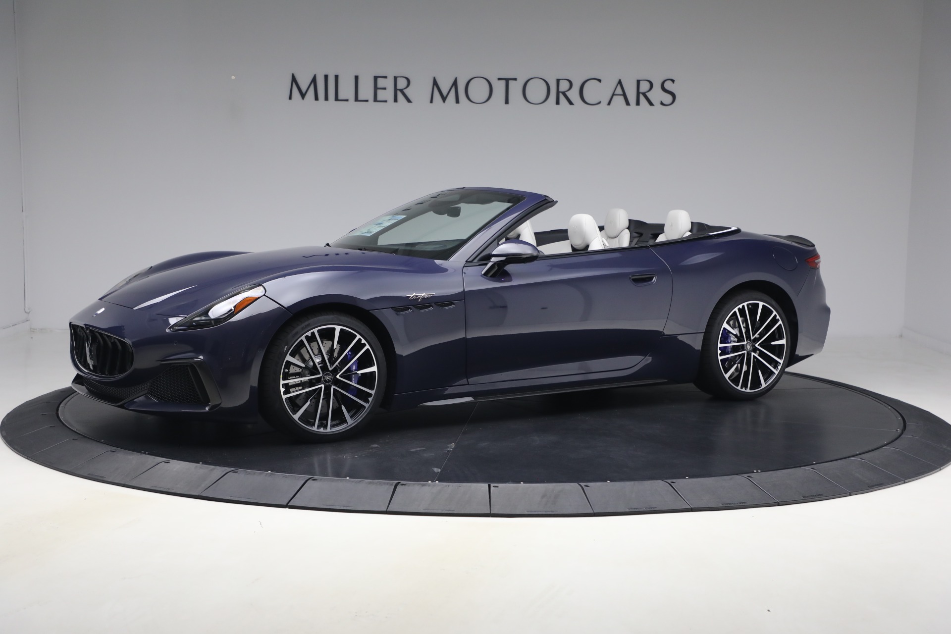 New 2026 Maserati GranCabrio Trofeo for sale $200,785 at Maserati of Greenwich in Greenwich CT 06830 1