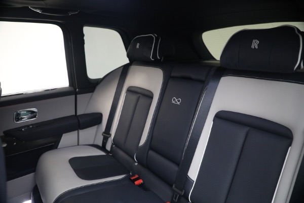 Used 2022 Rolls-Royce Black Badge Cullinan for sale $299,900 at Maserati of Greenwich in Greenwich CT 06830 21