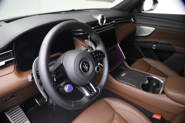 New 2026 Maserati Grecale Modena V6 for sale $97,295 at Maserati of Greenwich in Greenwich CT 06830 16