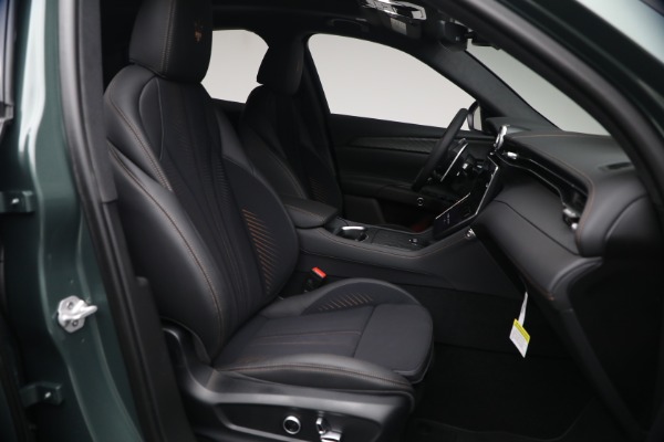 New 2026 Maserati Grecale Modena V6 for sale $96,825 at Maserati of Greenwich in Greenwich CT 06830 17