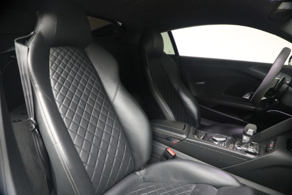 Used 2020 Audi R8 5.2 quattro V10 performance for sale $213,900 at Maserati of Greenwich in Greenwich CT 06830 24
