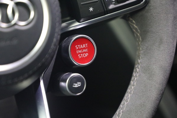 Used 2020 Audi R8 5.2 quattro V10 performance for sale $213,900 at Maserati of Greenwich in Greenwich CT 06830 28