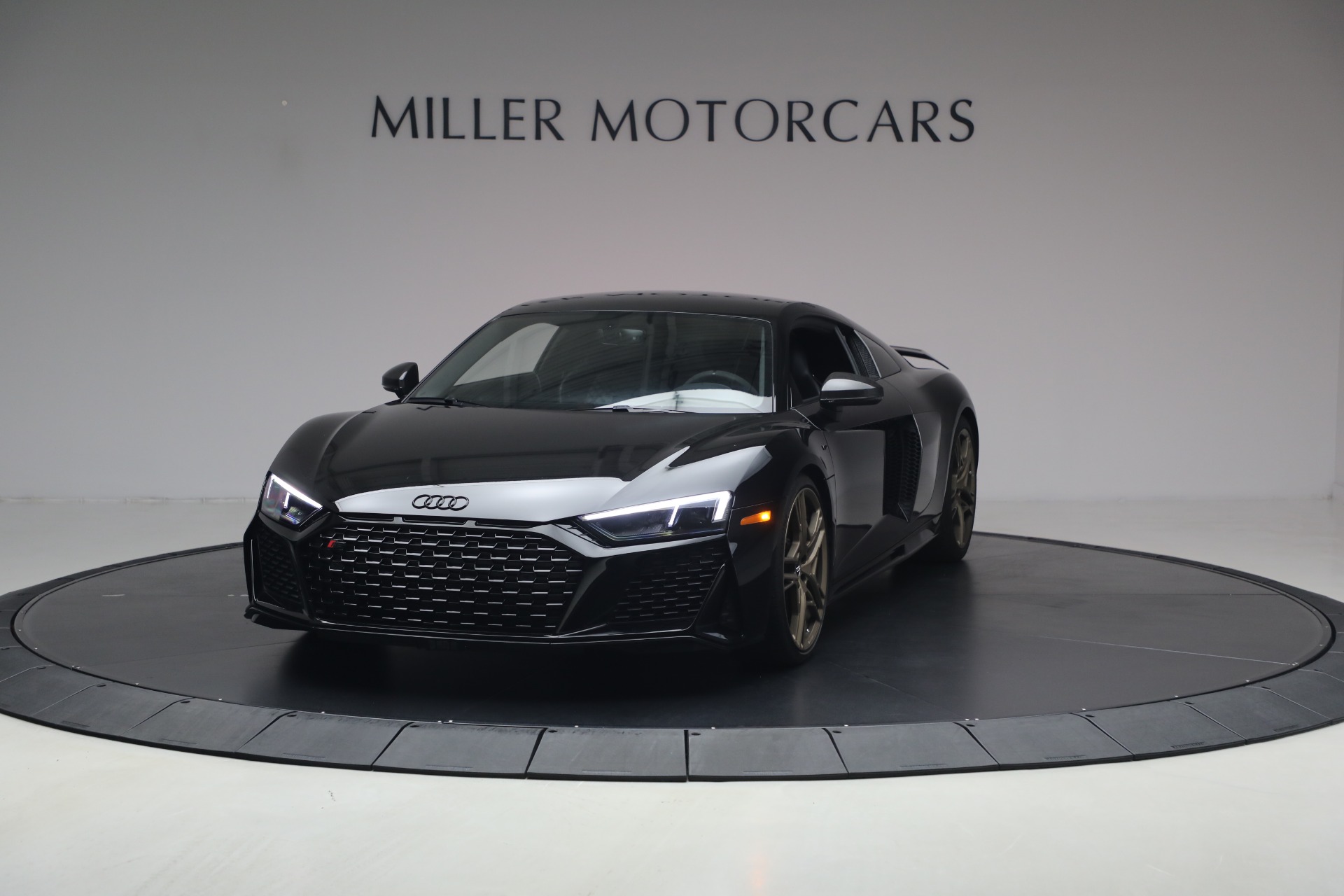 Used 2020 Audi R8 5.2 quattro V10 performance for sale $213,900 at Maserati of Greenwich in Greenwich CT 06830 1
