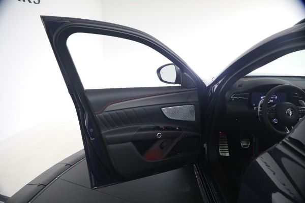 New 2026 Maserati Grecale Modena V6 for sale $100,905 at Maserati of Greenwich in Greenwich CT 06830 23