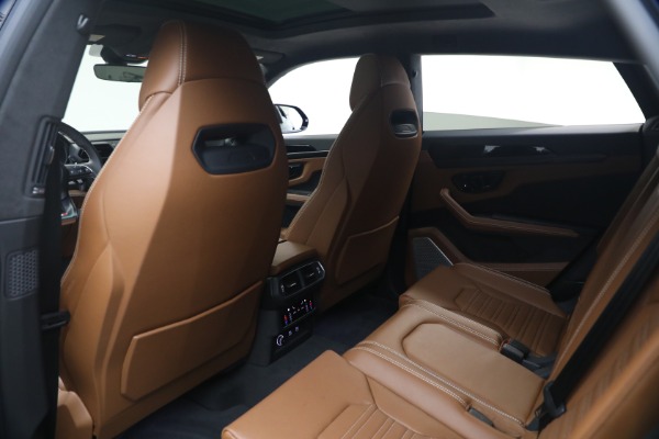 Used 2025 Lamborghini Urus SE for sale $305,900 at Maserati of Greenwich in Greenwich CT 06830 18